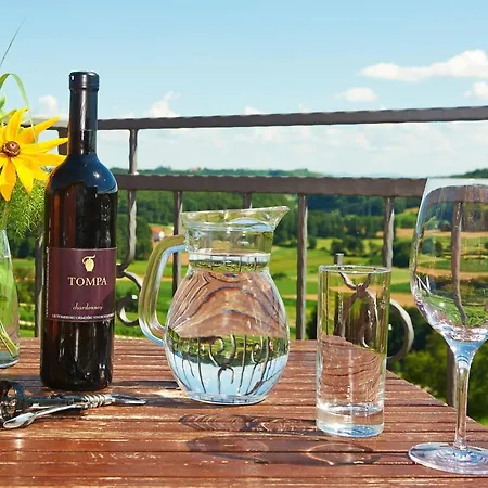 Πανδοχείο Tourism Tompa