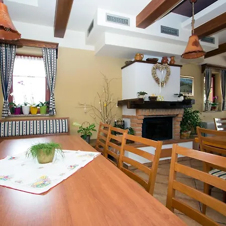 Tourism Tompa Inn