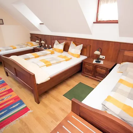 Tourism Tompa Inn