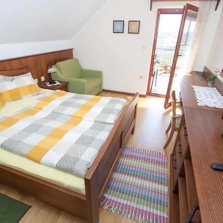 Tourism Tompa Inn