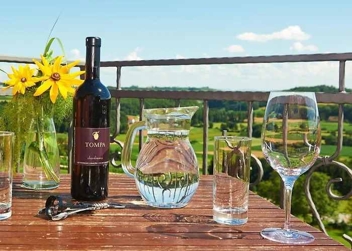 Värdshus Tourism Tompa