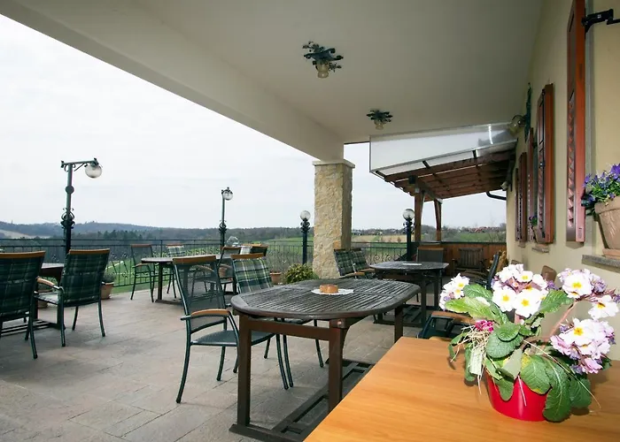 Tourism Tompa * ليوتومير